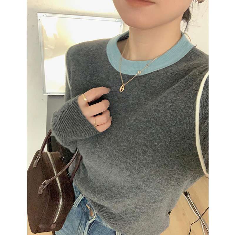 Autumn Color-blocking Round-neck Knitted Top for Women with A Slimming Design, Fashionable and Versatile Base Layer