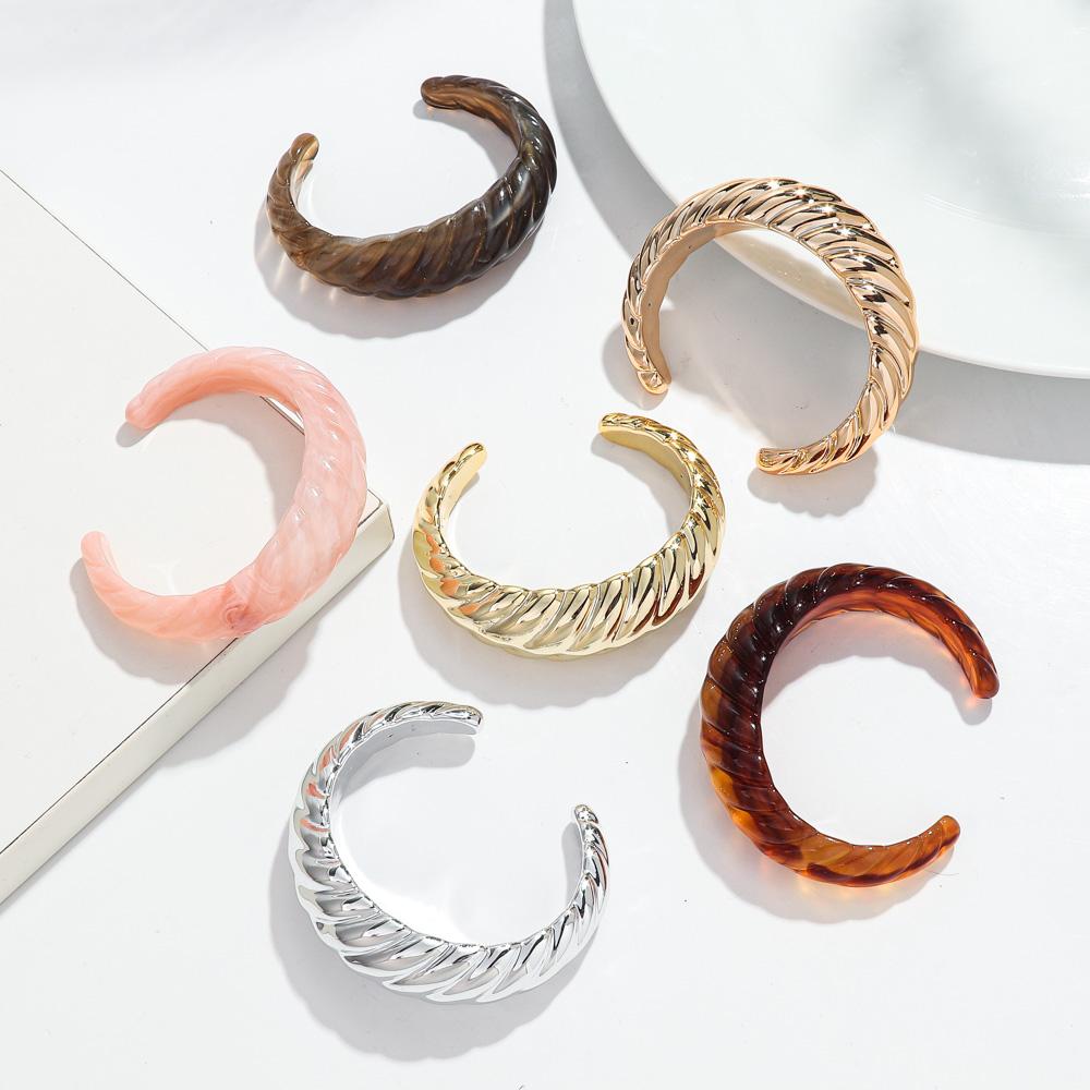 Vintage Acrylic Geometric Cuff Bracelets Bangles for Women Creative Twisted Chunky Open Bangle Stackable Jewelry Birthday Gift