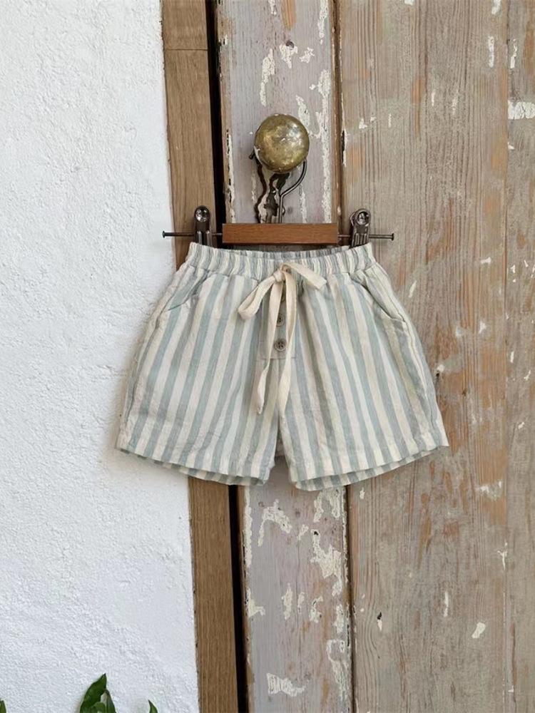 

В наличии Весна/Лето 2025 Корейские полосатые шорты из льна и хлопка для мальчиков с милыми пуговицами 80 cm
