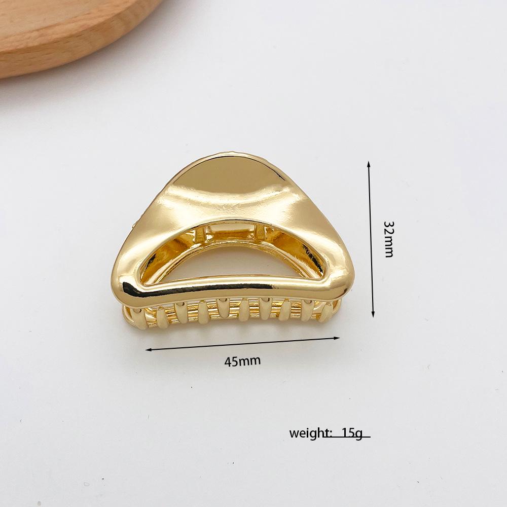 Cross-Border Triangle Shark Hair Clip - Cold Style Fluffy Hair Claw for Women