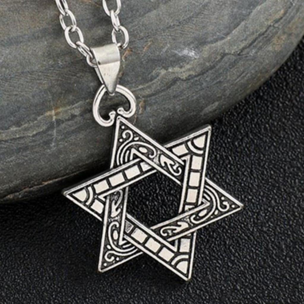 Trendy Hip-Hop Six-Pointed Star Necklace: Unisex Titanium Steel Chain for a Cool, Rustic Korean Style