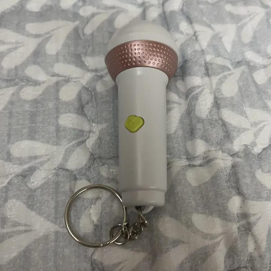 

IU Цветущий Айк