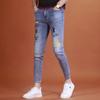 Dünner Abschnitt der High-End-Stickjeans für Herren im Frühjahr und Sommer. Schlanke, lässige, hundert elastische lange Hosen für Herren