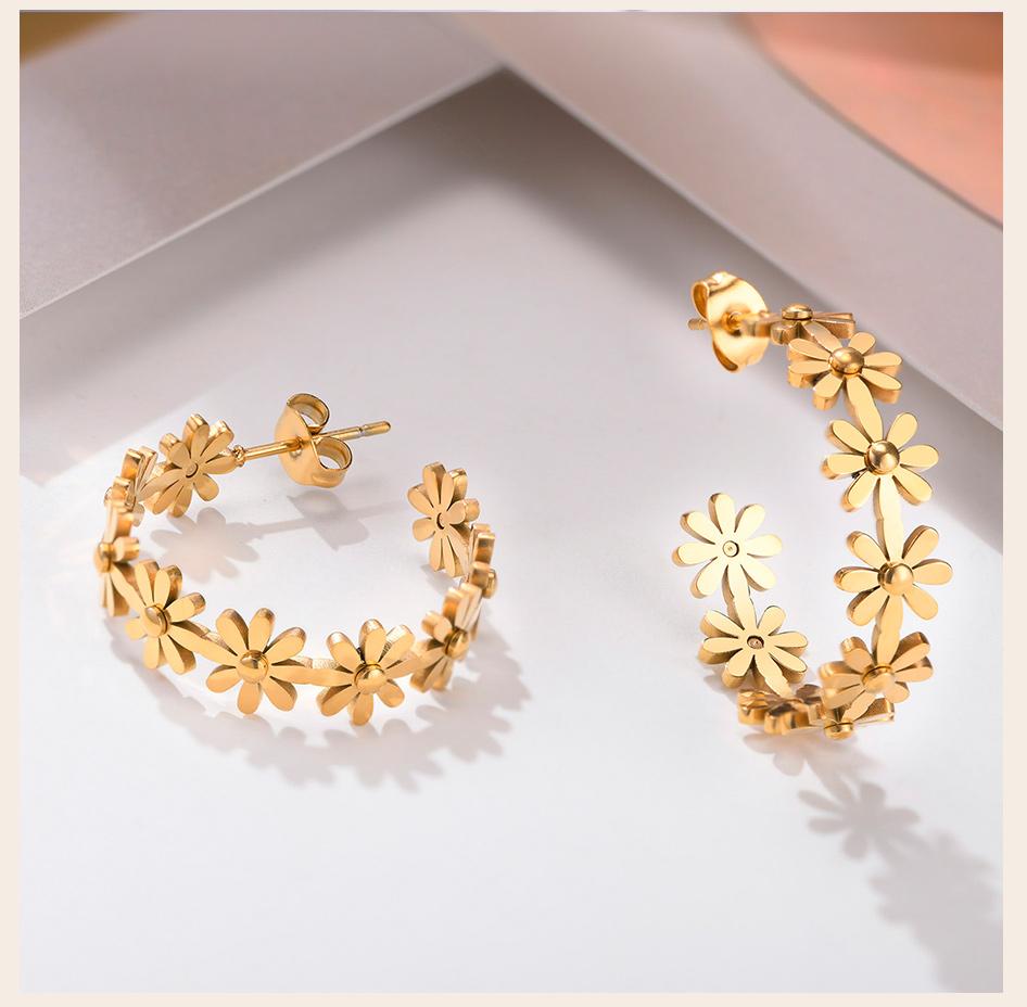 Daisy Flower Hoop Earrings For Women,18 K Golden Stainless Steel Ear Jewelry Waterproof