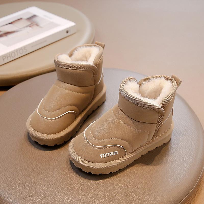In the winter of 2025, the popular velvet and thickened snow cotton fashion versatile baby girl thermal boots and boys foot boots