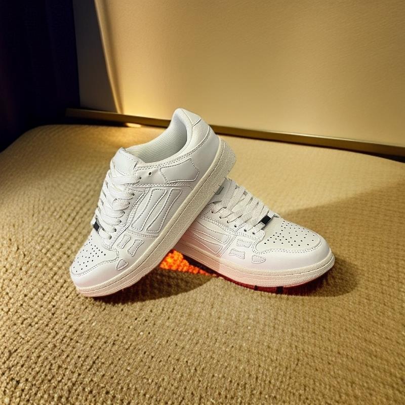 High-top men's shoes , basketball sneakers, women's shoes, and versatile jogging casual shoes for couples