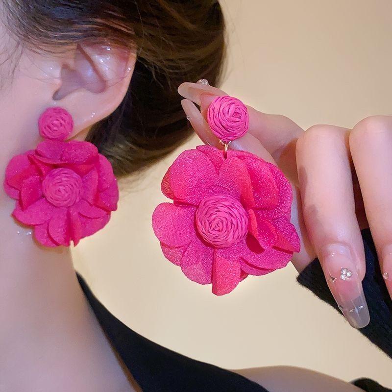 

Rose Red Flower Earring Ear Clip Stylish Unique Classy High-Key Eardrop 2025 New Arrival Ear Studs Earrings Female Rose red flower earrings