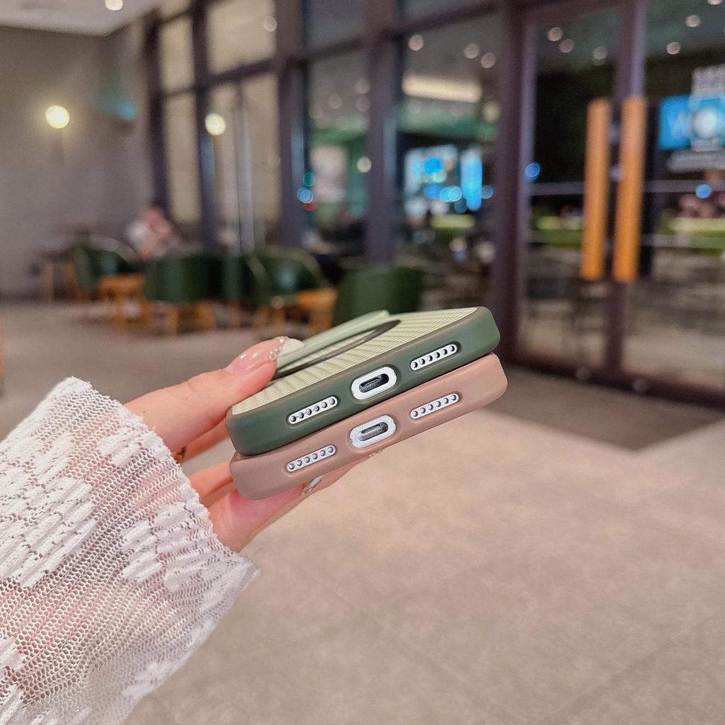 Magnetic Phone Case for iPhone 17 Pro Max with Honeycomb Heat Dissipation, 360° Rotating Stand, and Full Protection.