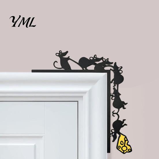 Christmas Party Decoration Metal Mouse Door Topper, Funny 6 Mice And Cheese Slice Frame Decor, Punch Free Cute Rats Wall Art Corner Sign for