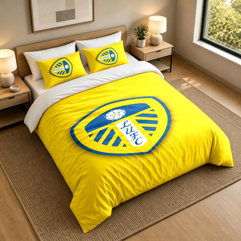 3-Piece Bed Sheet Set with Leeds United FC Design, 1 Flat Sheet and 2 Pillowcases for Bedroom