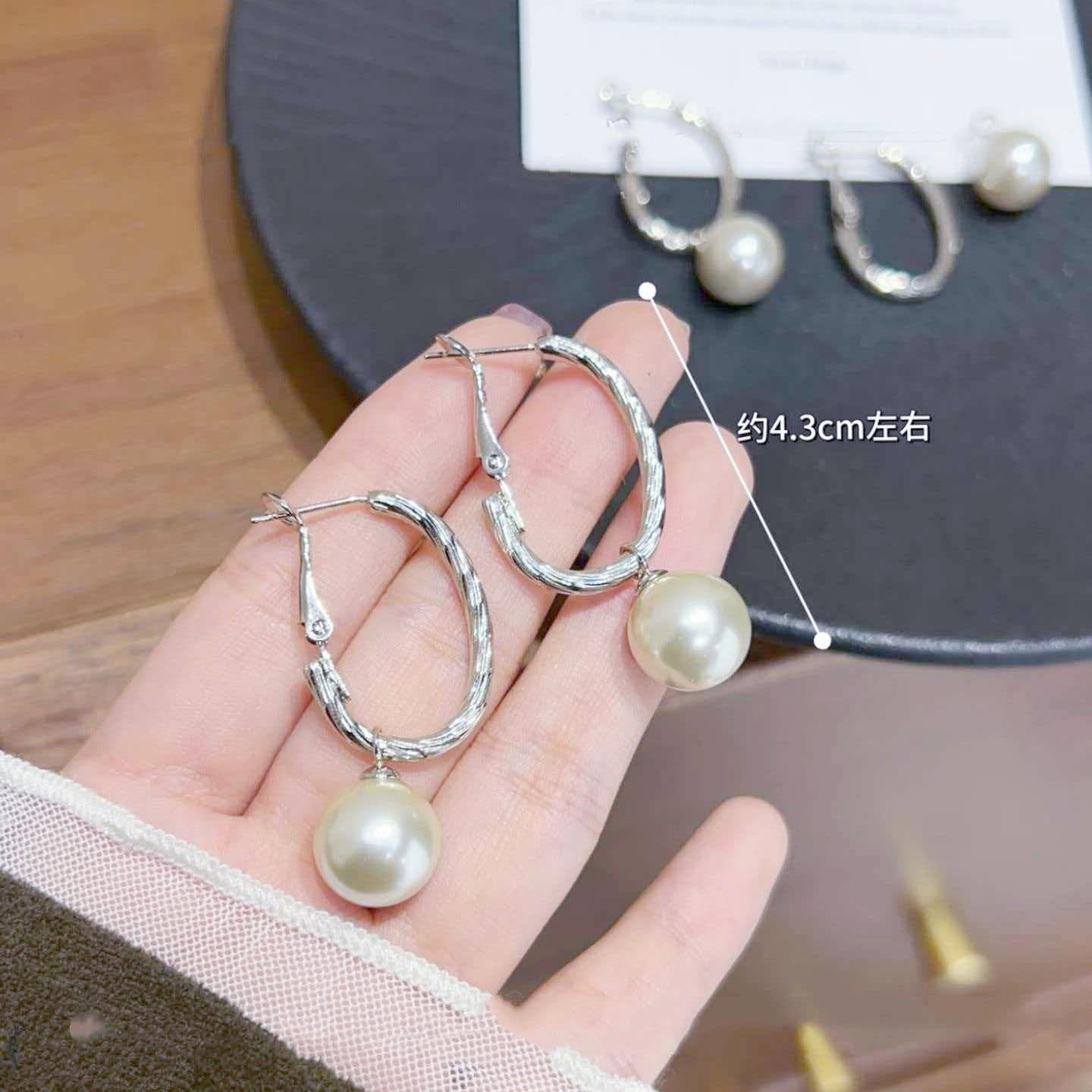 New threaded oval plain ring pearl earrings, two wear high-end elegant temperament versatile ear buckles