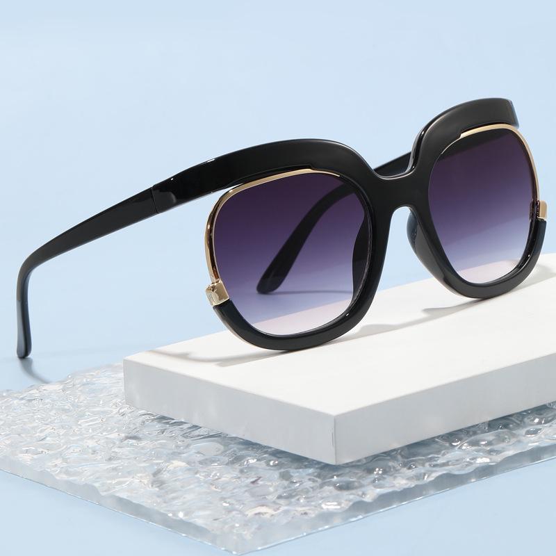 Personalized Color-Blocking Women's Fashion Sunglasses with UV Protection