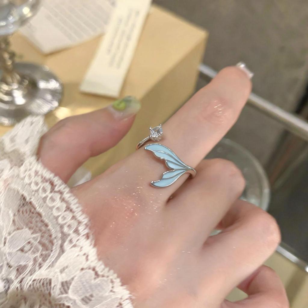 Exquisite Zirconia Enamel Fishtail Ring: Versatile, Fashionable, and Elegant Index Finger Jewelry