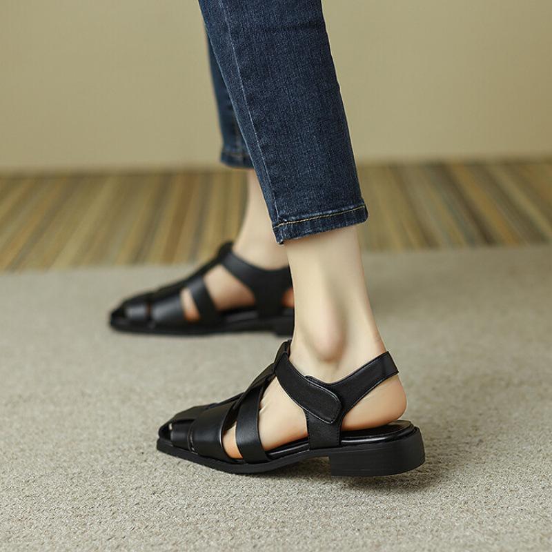 

Summer women s flat-soled sandals hollow comfortable soft-soled casual black large-size shoes new low-heeled beach sandals women 43 чёрный