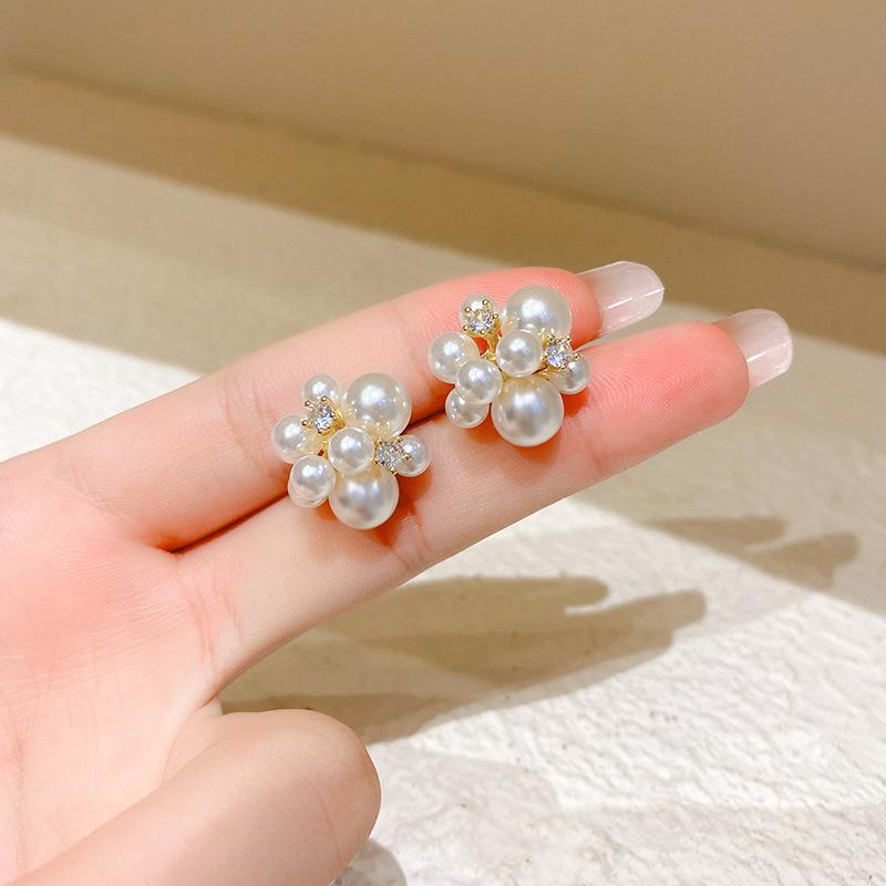 Simple Imitation Pearl Ball Stud Earring Sweet Temperament Earrings For Women Fashion Light Luxury Jewelry Gifts Wholesale