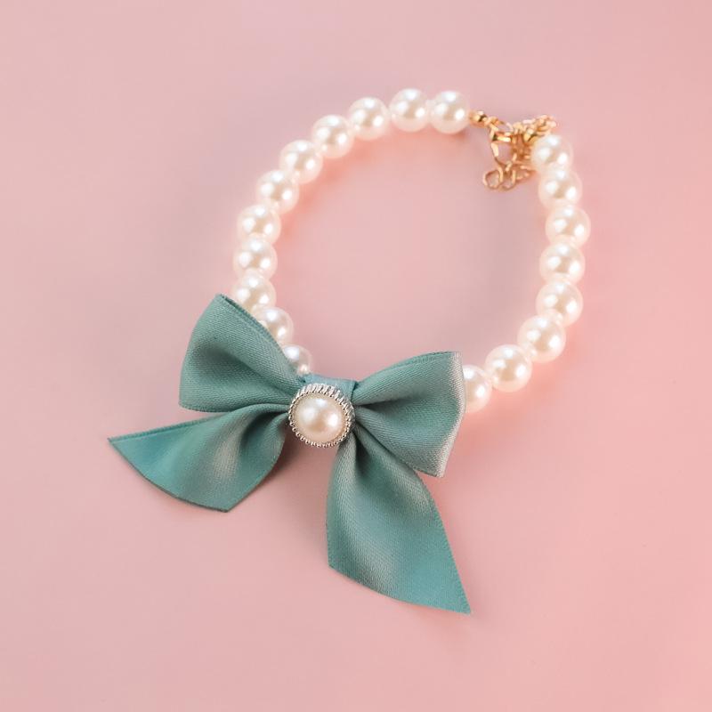 Luxuriöses, Vintage-inspiriertes Hundehalsband mit Perlenverzierungen, Glöckchen und Fliege, Haustierhalskette für Katzen und kleine Hunde, Zubehör für Kätzchen