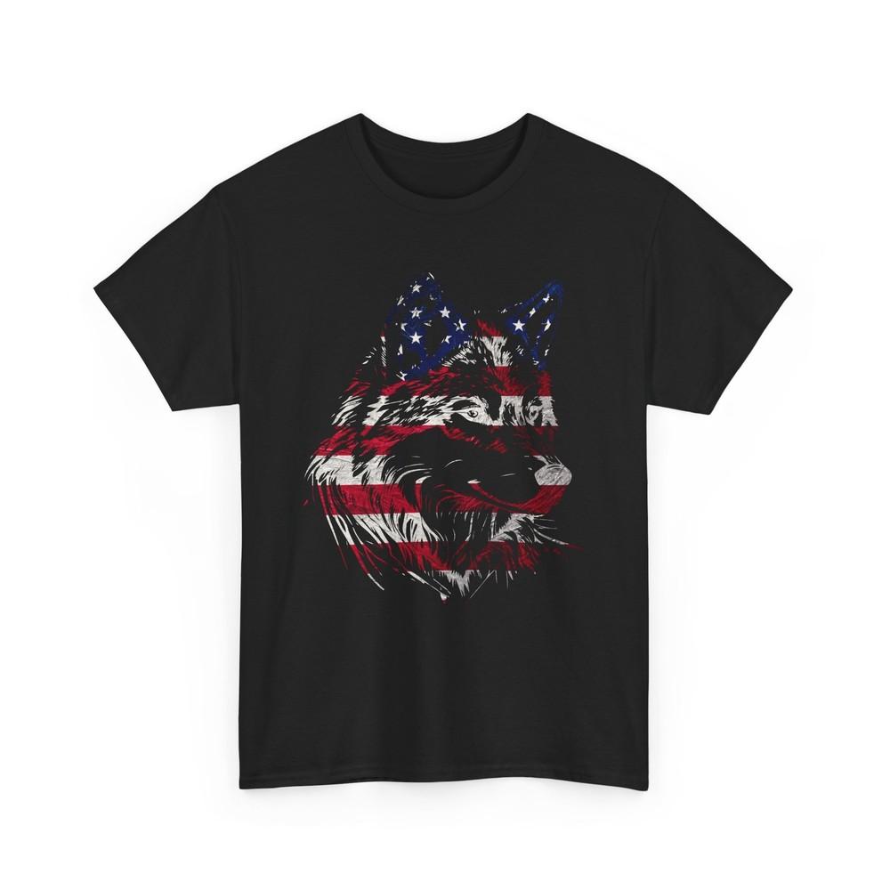 Wolf T-Shirt, American Flag Wolf Lovers Animal Forest Men Dad Shirt Unisex T-Shirt L