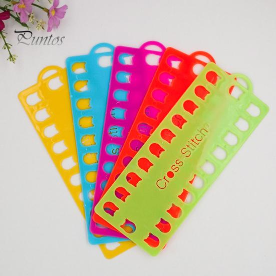 Plastic Thread Winding Board 5Pcs 20-Hole Embroidery Floss Organizer, Board, Cross Holder Stitch Plate, Bobbin for Sewing Crafts Accessories