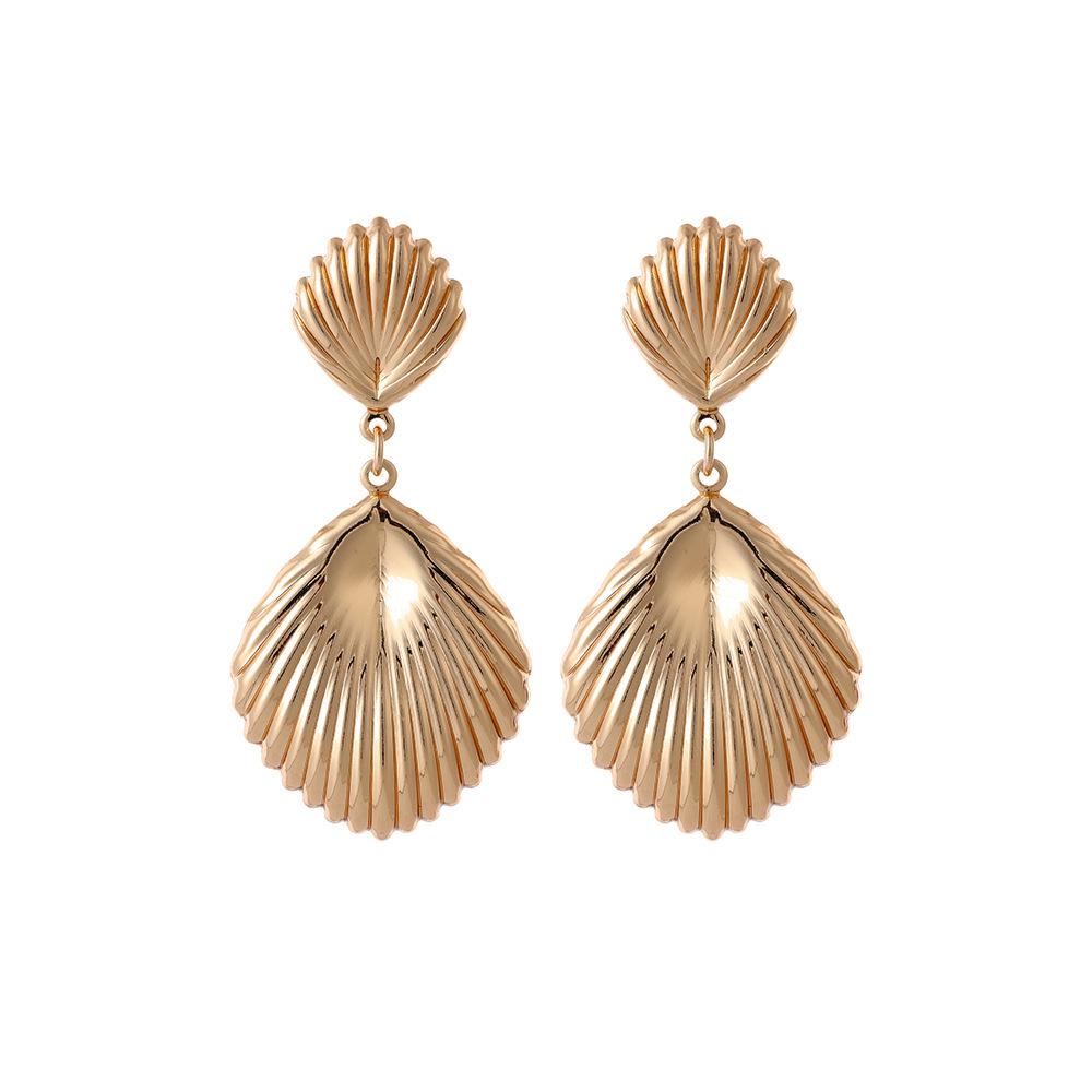 

European American Metal Style Shell Dangle Earrings: Creative Fashion Design with High-Quality Alloy Texture for Women