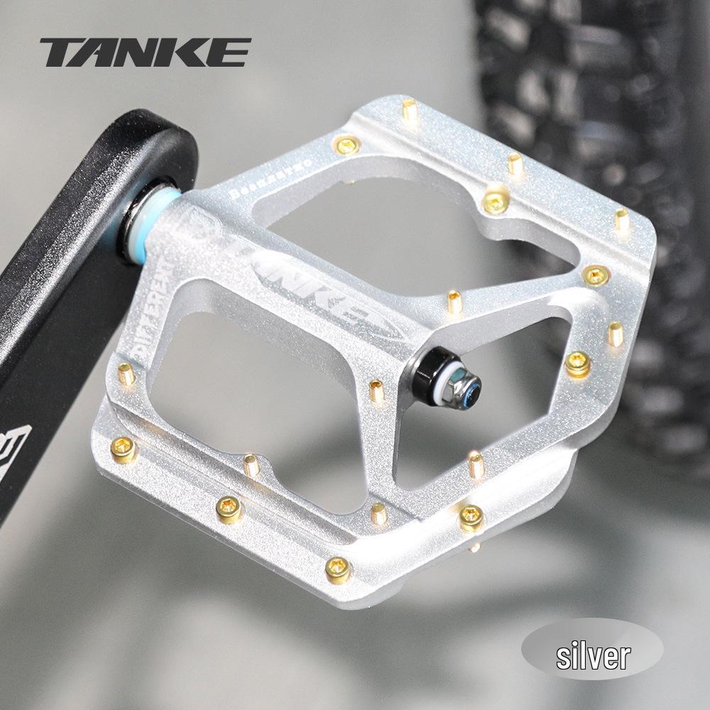Carbon Guest CNC Colorful Aluminum Bike Pedals with Bearing Axle for Mountain and Off-Road Biking