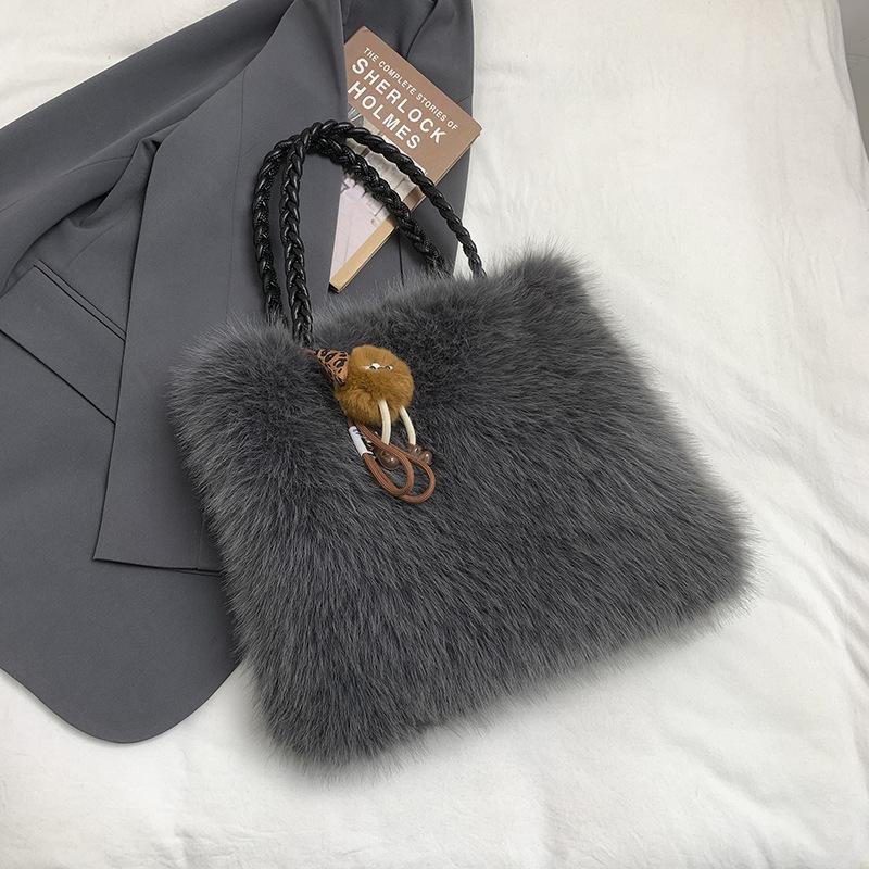 2025 New Autumn Handbag Plush Bag Women's Fashion Shoulder Bag Lazy Wind Large Capacity Underarm Bag Women