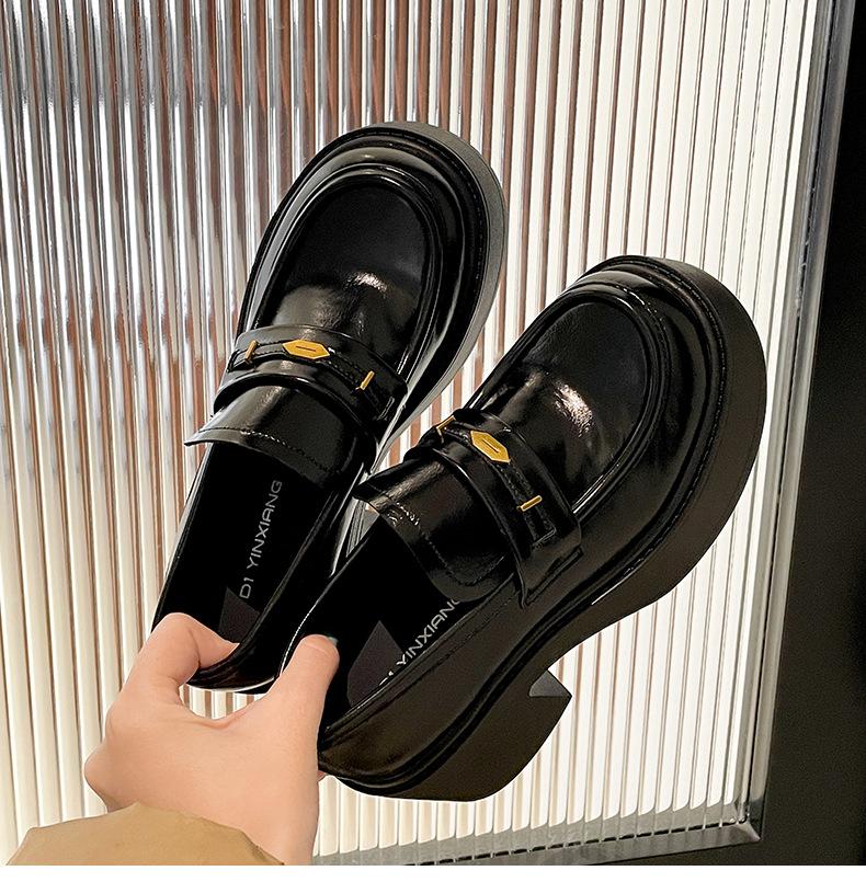 

Черные французские ретро туфли на толстом каблуке и платформе, женские кожаные туфли 2025 года, новые осенне-зимние туфли с одной педалью в британском стиле 40 чёрный