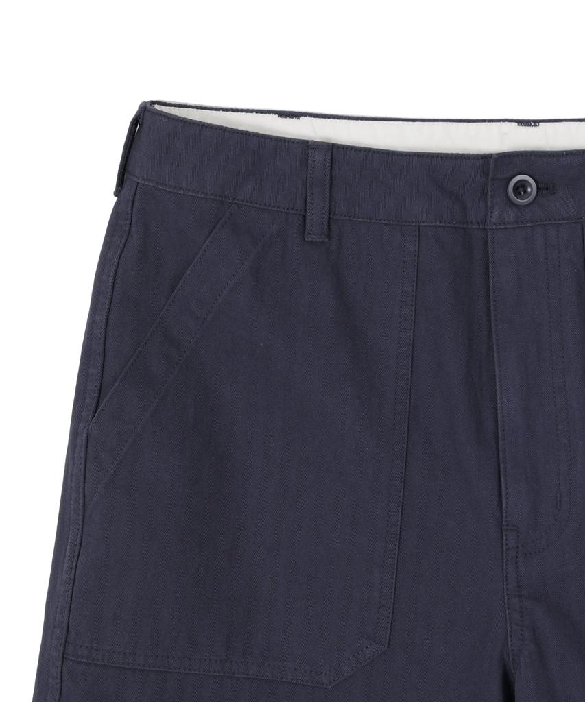 Yunibeosyeolobeolol Herringbone Shorts Navy
