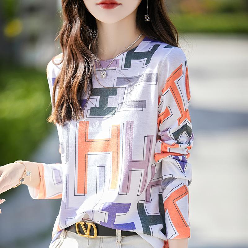 Latest Summer Style Womens Stylishable and Versatile Mulberry Silk Round Neck Long Sleeve T-shirt Knitted Sweater