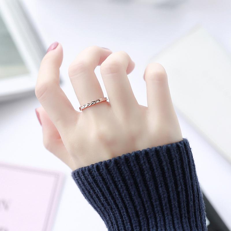 Korean Style Rose Gold Titanium Steel Arrow Flower Two-Joint Ring