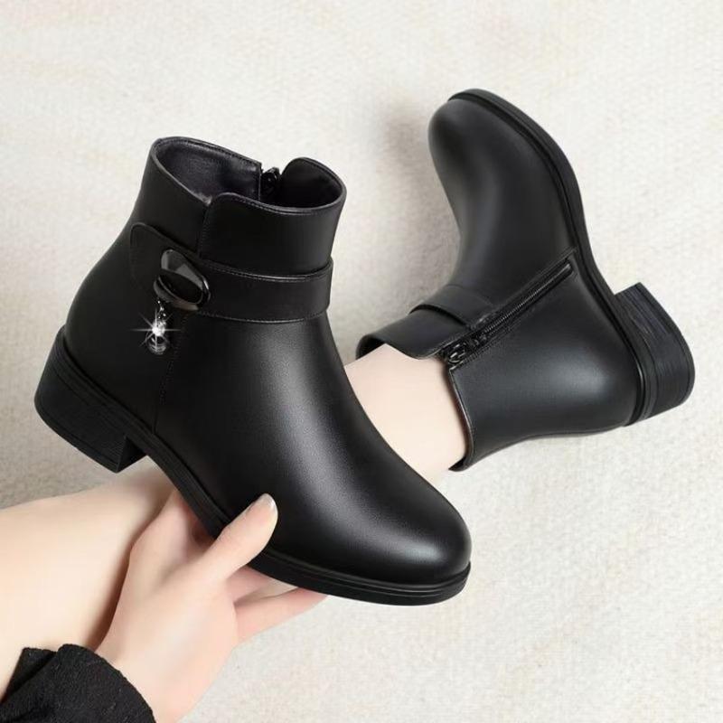 New Temperament Low-heeled Soft-soled Women's Boots Winter Pointed Side Zipper Short Boots Versatile Velvet Inner Warm Boots