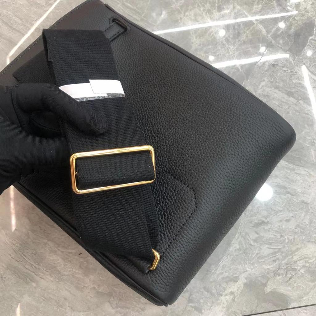 2025 New Kelli Breast Bag Fashionable Mini Simple Lychee Pattern Togo First Layer Cowhide Single Shoulder Women's Leather Bag