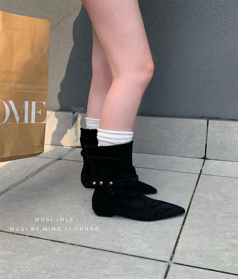 2025 autumn and winter new European and American fashion V-shaped versatile thick heel square head Martin boots retro medium boots short boots wo