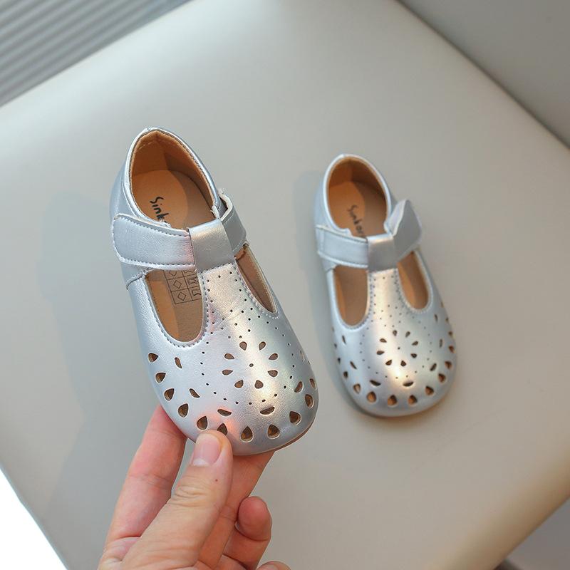 Simplicity Girl Shoe Autumn New Hollow Princess Shoe Fashion Girl Party Dresses Soft Sole Girls School Shoe Versatile Girl Dress
