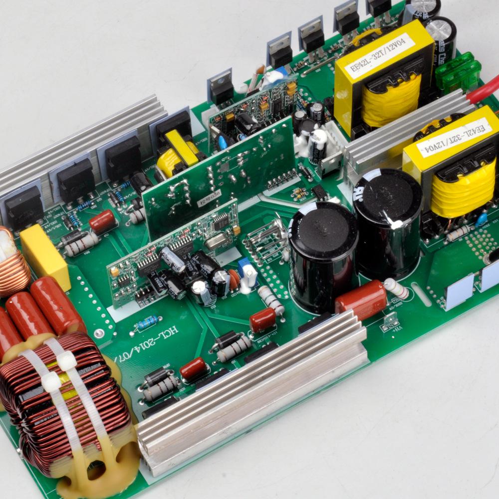Car-Mounted 3000W UPS Solar Inverter, 12V/24V, Modified Sine Wave with Charging Capability