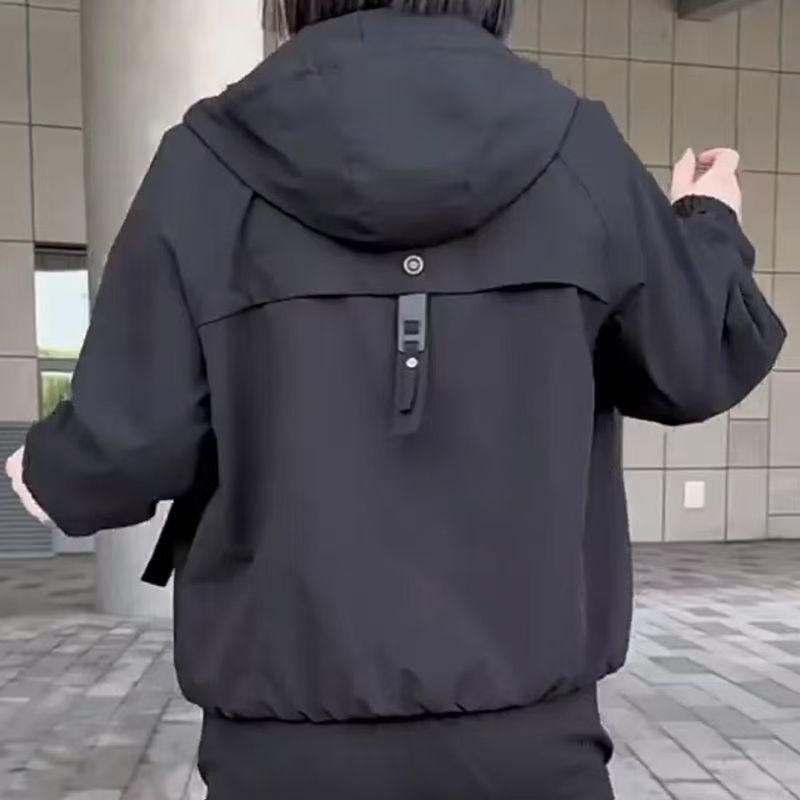 2025 Stilvoller Trenchcoat mit Kapuze - Modische Jacke mit lockerer Passform für Mütter, Perfekt für Frühling und Herbst