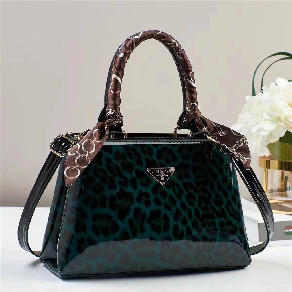 Borsa a mano alla moda e versatile in PU con stampa leopardata per donna, in tonalità terrose e design chic