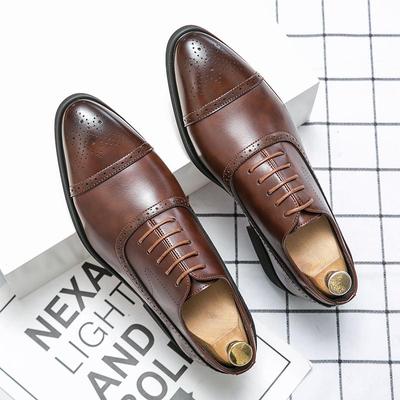 Klassische formelle Schuhe Herrenmode Business Brock Lederschuhe Gentleman Anmut Abendkleid Lederschuhe Hochzeitsschuhe