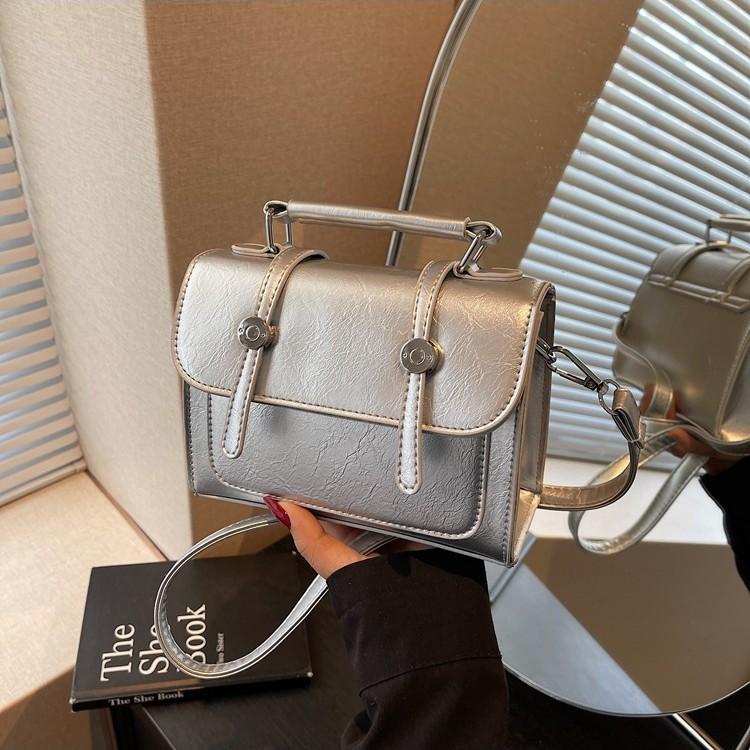 Temperament simple fashion handbag spring new shoulder messenger bag small square bag tide