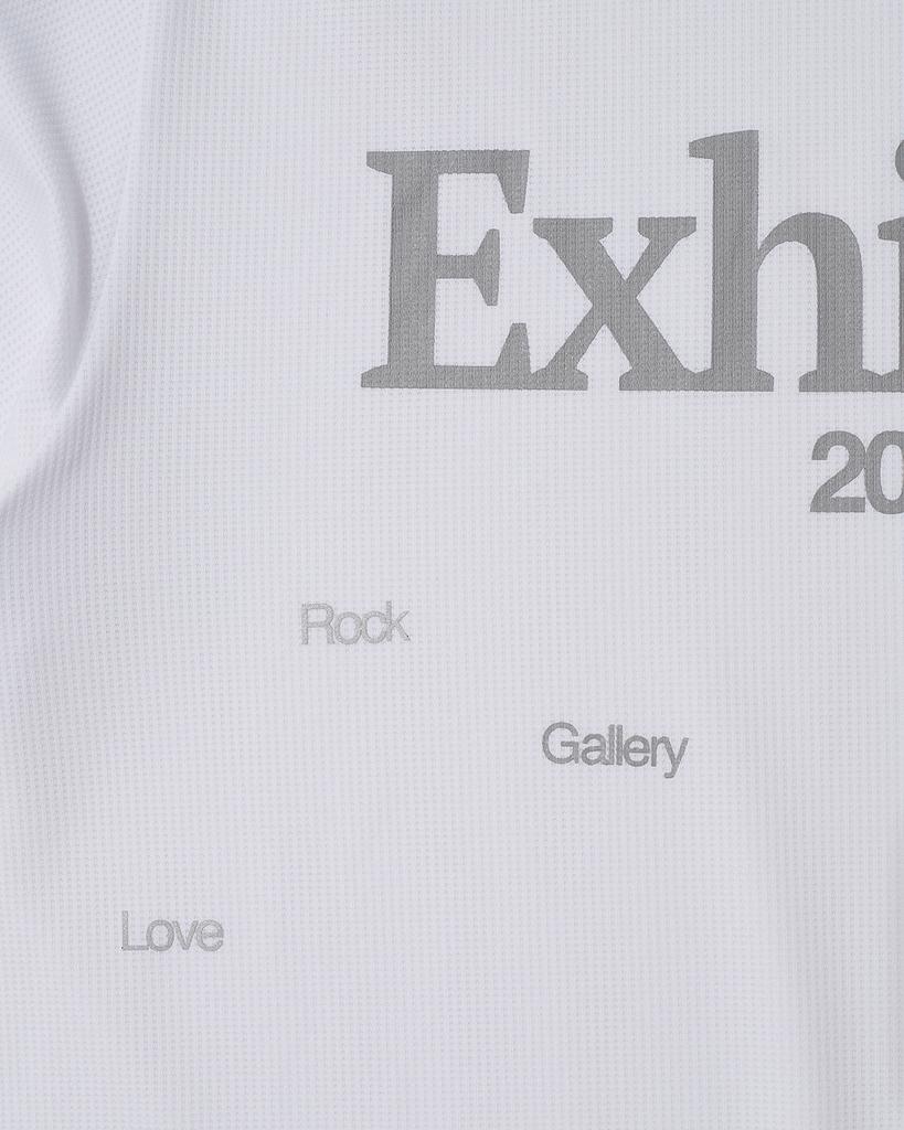 THEMUSEUMVISITOR Exhibition Graphic Running T-Shirt (White)