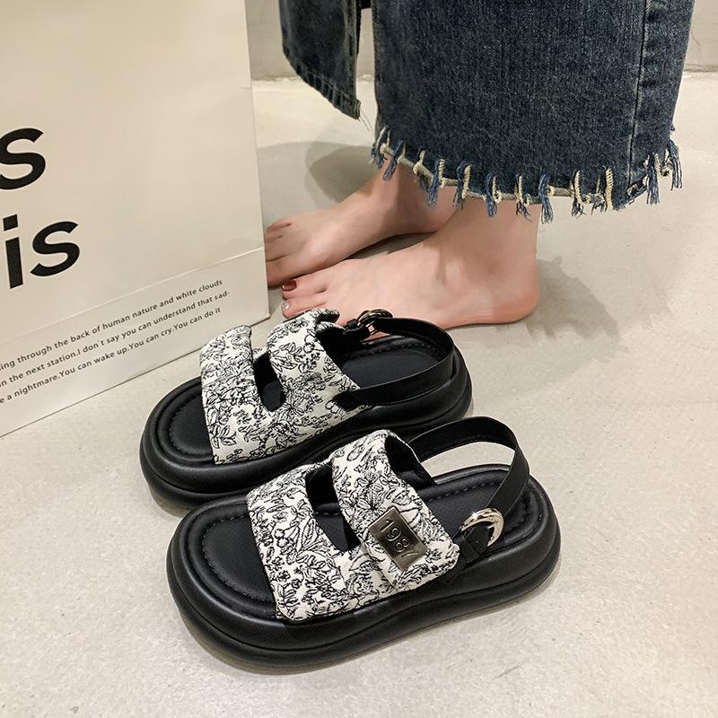 

National style Velcro thick-soled sports sandals women s summer wear stepping on shit soft sole light casual beach Roman shoes 35