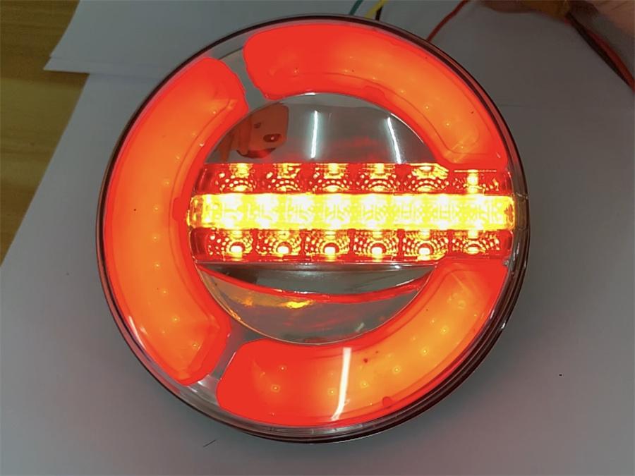 1Pcs  Waterproof Round Rear Truck Tail Light Universal for 12V 24V Vehicles