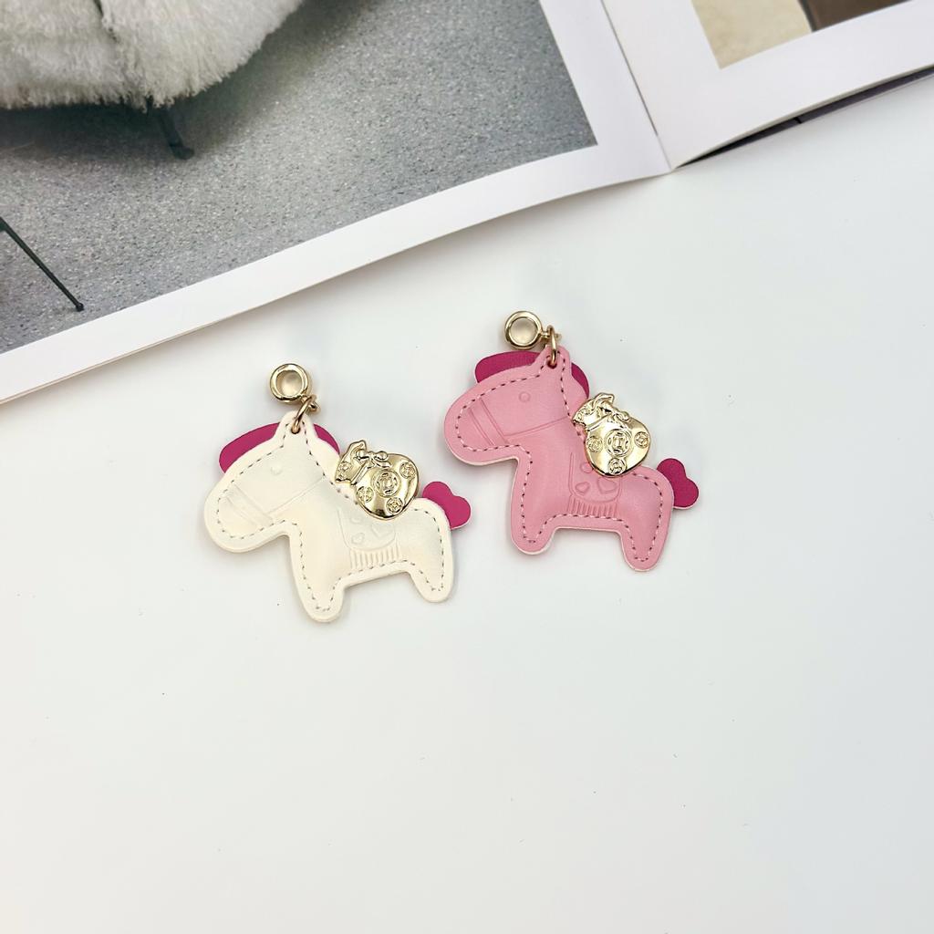 Instant Rich Cowhide Creative Exquisite Simple Couple Gift Cute Bag Pendant Car Keychain