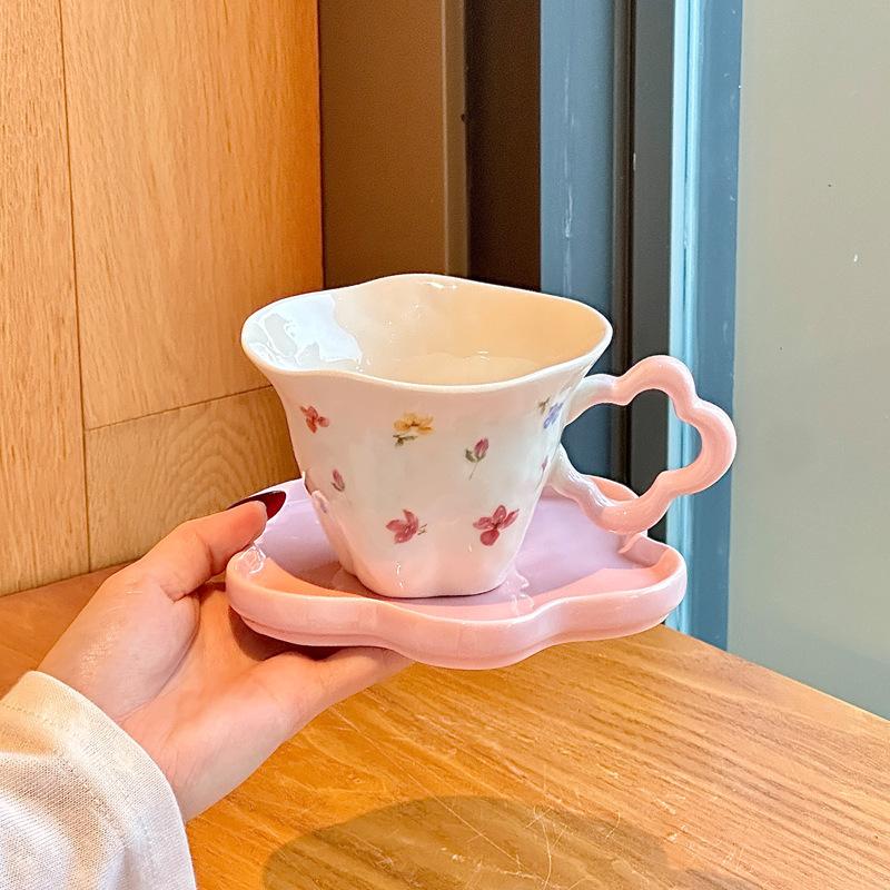 High-value French small floral coffee cup, ceramic cup and saucer set, practical gift box for girls' girlfriends