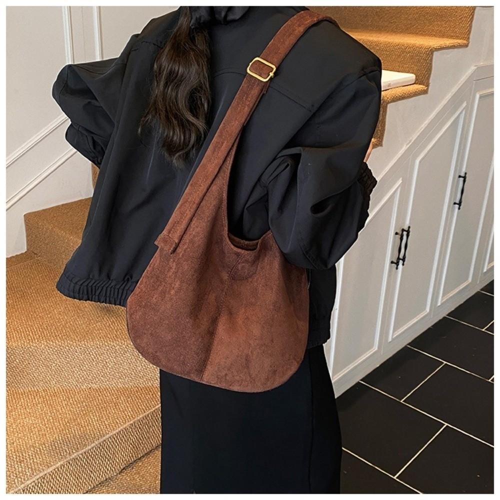 Versatile Retro Women Shoulder Bag Solid Color Pu Leather Underarm Bag with A Small Bag High Capacity Tote Bag