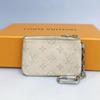[Pre-Owned] Logo Medal Key Coated Canvas Wallet - Excellent #1FJ96UY
