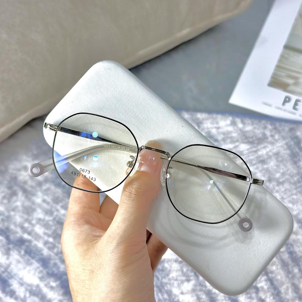 Xiaohongshu Trendy Memory Metal Eyeglasses Frame - Small Round Shape for a Bare Face Look, Can Accommodate Myopia Lenses