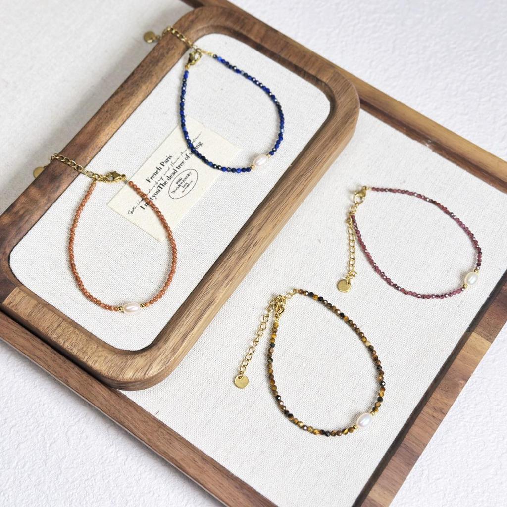 Elegant Freshwater Pearl & Natural Stone Beaded Bracelet for Women, Ultra-Fine, Versatile Hand Jewelry.