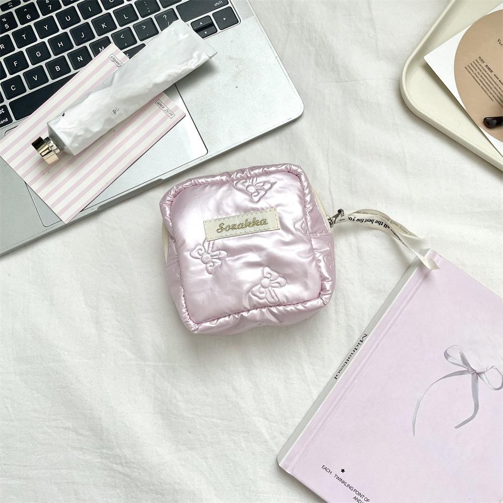 Cute Bow Women Mini Cosmetic Bag Sanitary Napkins Storage Bag Portable Tampon Holder Case Mini Makeup Lipstick Storage Bag Pouch