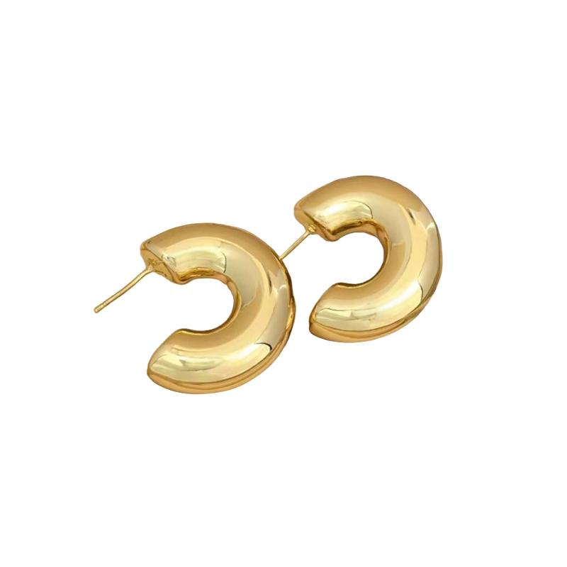 1 Pair of Elegant Women's High-End Glossy Earrings Made of Copper, Fashionable, Simple and Versatile Metal Earrings