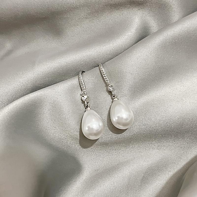 

Pearl Earrings, High-End Geometric Flower Fringed Earrings Temperament Bow Stud Earrings Women